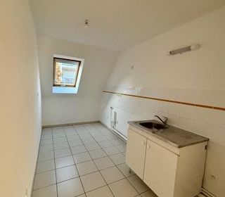  Appartement � louer 4 pi�ces 81 m�