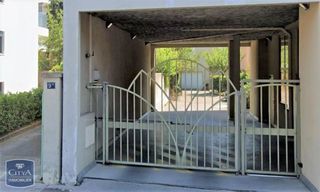  Parking / Garage � louer 