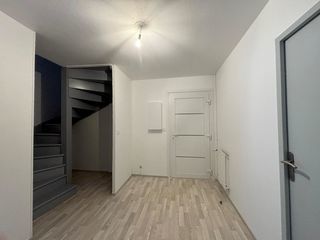  Appartement � louer 4 pi�ces 83 m�