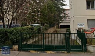  Parking / Garage � louer 