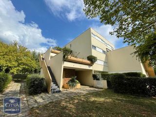  Appartement � louer 3 pi�ces 86 m�