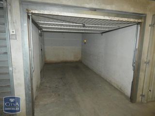  Parking / Garage � louer 