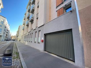  Parking / Garage � louer 