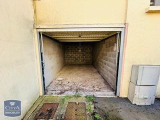  Parking / Garage � louer 