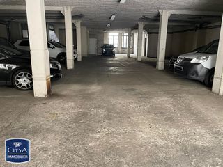  Parking / Garage � louer 