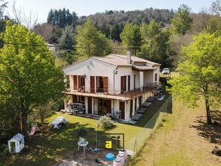  Villa � vendre 9 pi�ces 196 m�