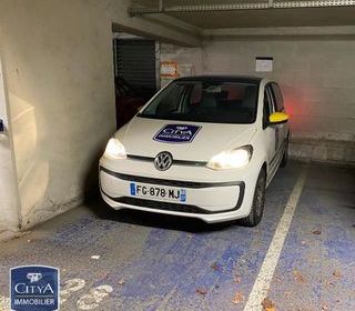  Parking / Garage � louer 