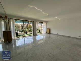  Appartement � louer 3 pi�ces 108 m�