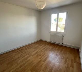  Appartement � louer 3 pi�ces 73 m�