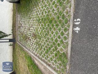  Parking / Garage � louer 