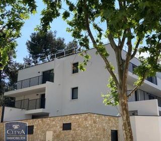  Parking / Garage � louer 