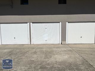  Parking / Garage � louer 