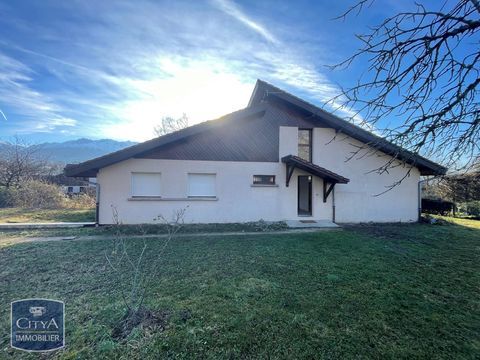   Location Maison Maison - 6 pi�ce(s) - 172 m�