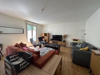  Appartement � louer 4 pi�ces 90 m�