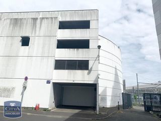  Parking / Garage � louer 9 m�