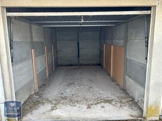  Parking / Garage � louer 