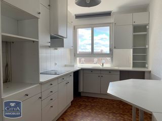  Appartement � louer 4 pi�ces 101 m�