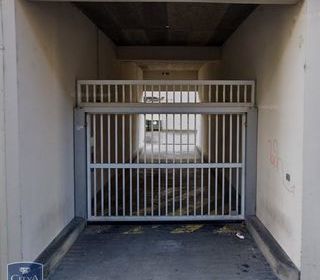  Parking / Garage � louer 