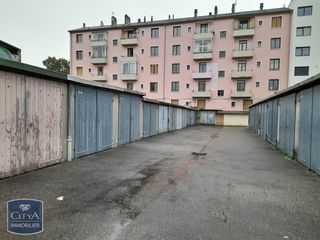  Parking / Garage � louer 