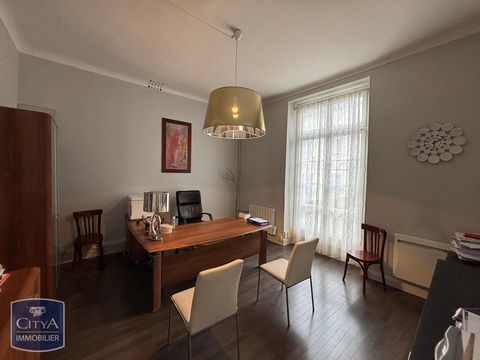 À LOUER : Local professionnel idéalement situé à Orlé... 900 45000 Orleans