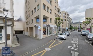  Parking / Garage � louer 