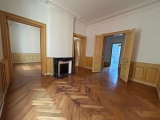  Appartement � louer 4 pi�ces 130 m�