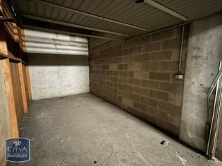  Parking / Garage � louer 