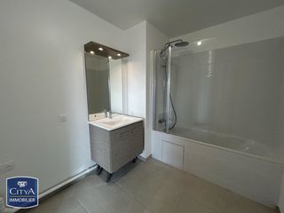  Appartement � louer 3 pi�ces 77 m�