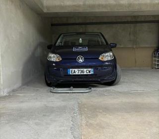  Parking / Garage � louer 