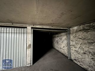  Parking / Garage � louer 