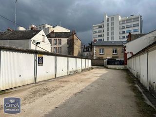  Parking / Garage � louer 