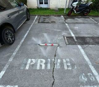  Parking / Garage � louer 