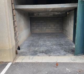  Parking / Garage � louer 