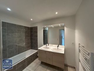  Appartement � louer 3 pi�ces 78 m�