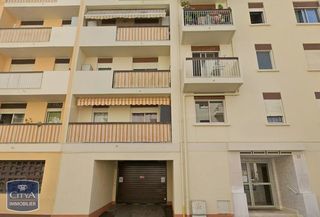  Parking / Garage � louer 