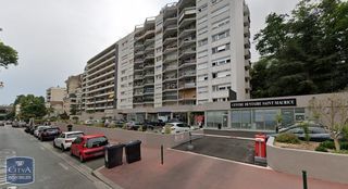  Parking / Garage � louer 