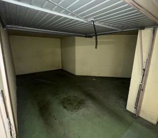  Parking / Garage � louer 