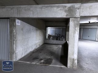  Parking / Garage � vendre 