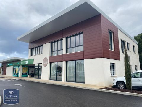 Local commercial 173 m&sup2; Maillanne - &Agrave; VENDRE - BUREAU... 527000 13910 Maillane