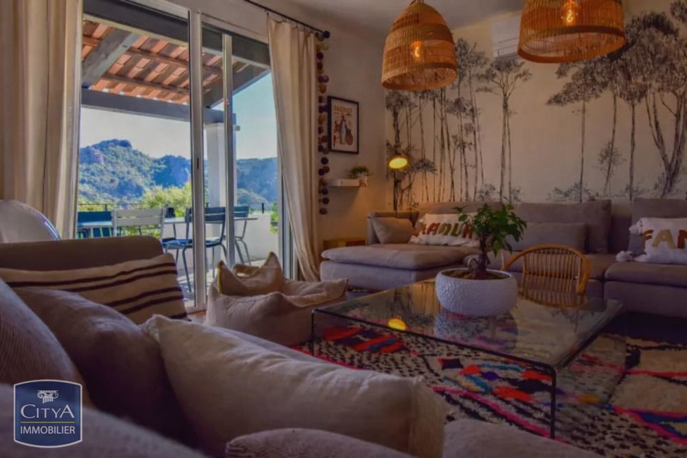 � vendre  Villa Mandelieu-la-Napoule (06210)