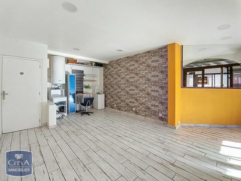 Local commercial de 30m&sup2; en bord de mer - &Agrave; Vendre : ... 87000 66420 Le barcar�s