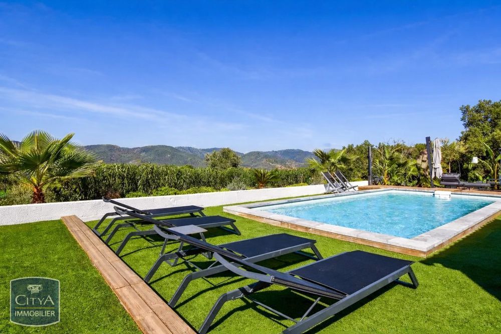 � vendre  Villa Mandelieu-la-Napoule (06210)