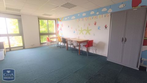 SAINT NAZAIRE Proche Oc&eacute;anis - Dans immeuble de burea... 168800 44600 Saint-nazaire