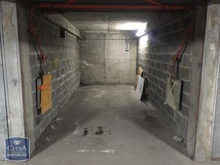  Parking / Garage � vendre 