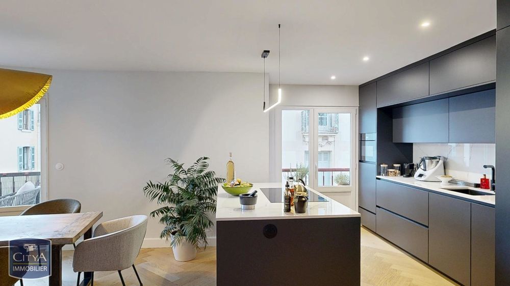 � vendre  Appartement Annecy (74000)