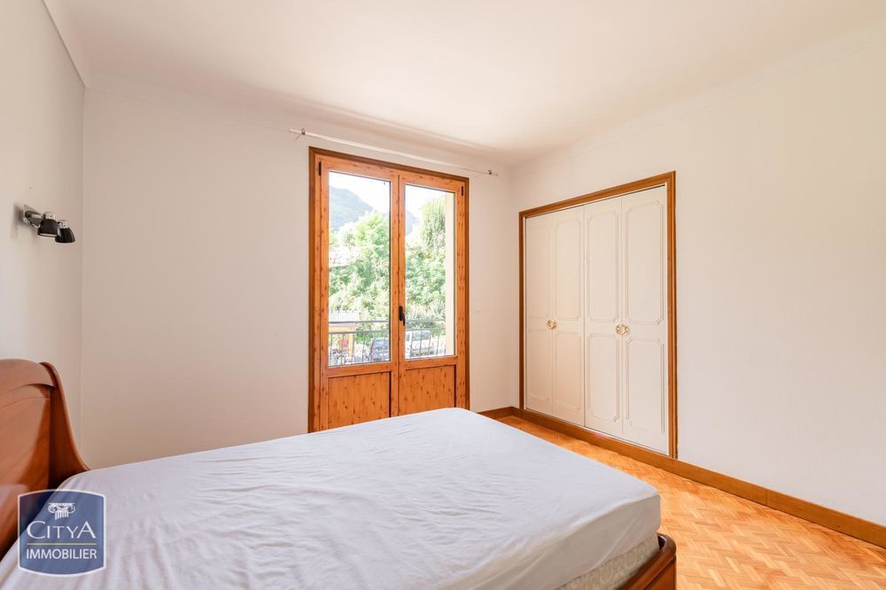 � vendre  Maison Surba (09400)