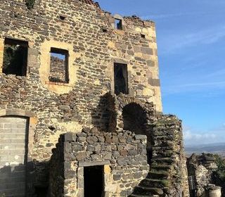  Propri�t�/ch�teau � vendre 200 m�