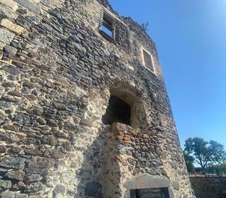  Propri�t�/ch�teau � vendre 200 m�