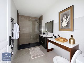  Appartement � vendre 4 pi�ces 94 m�