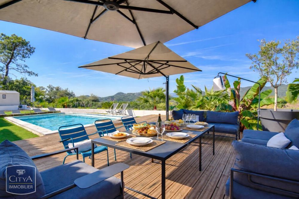 � vendre  Villa Mandelieu-la-Napoule (06210)